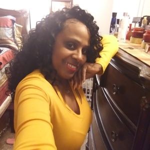 Meet your Posher, Sandy